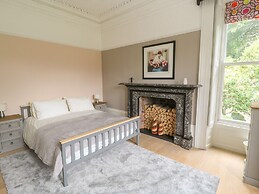 Ash Villa