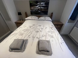 Honeysuckle Cottage