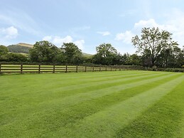 Pentre Barn