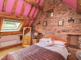 Pentre Barn