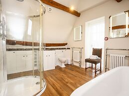 Shifford Manor Farm
