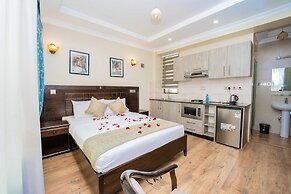 Hemak Suites