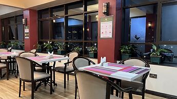 Hemak Suites