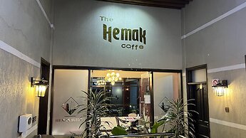 Hemak Suites