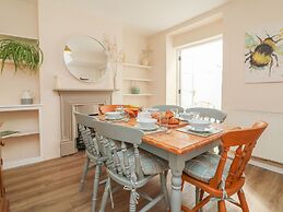 3 Lowerbourne Terrace