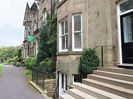 2B Cavendish Villas