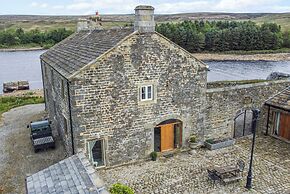 Snave Barn