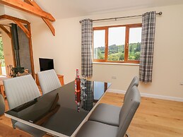 Ploony Hill Cabin