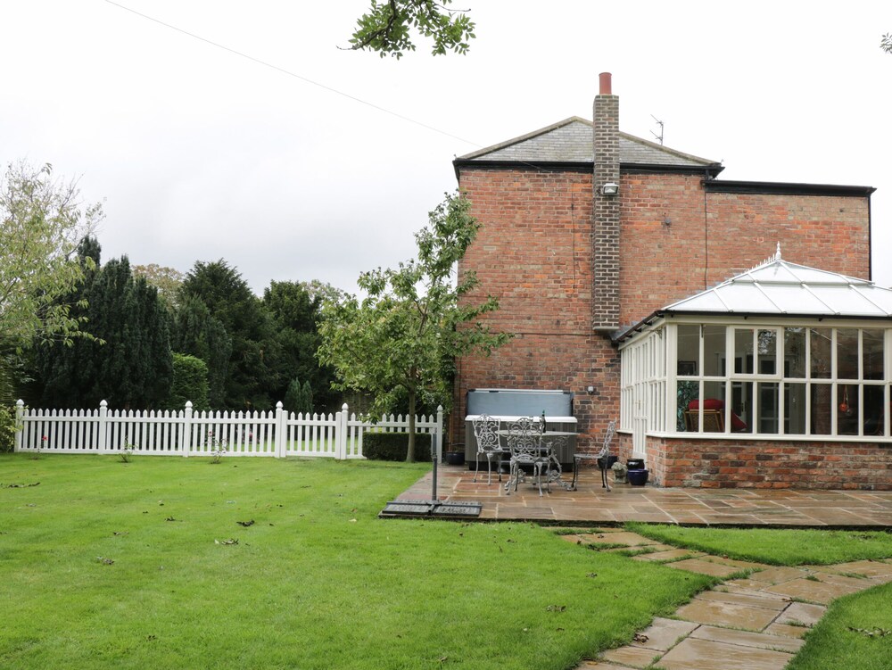 Ash Tree Lodge