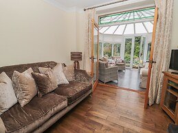 Red Squirrel Cottage, 5 Biddlestone