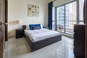 Astonishing 1BR Apt With Amazing Marina Views