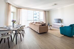 Blissfully Stunning 3BR With Direct Beach Access. Sea Views!