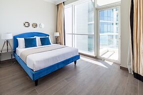 Astounding 3BR Apartment w/ Sea & Marina Views!
