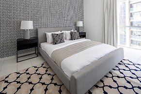 Chic and Stunning 2BR With Dubai Marina Views!