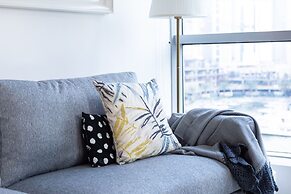 1BR Tranquil Space With Incredible Marina Views!