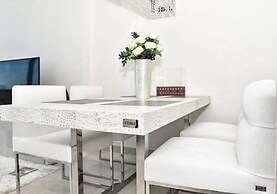 Comfy and Lovely 1BR in Difc!