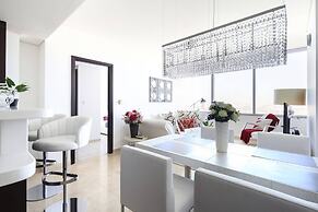 Comfy and Lovely 1BR in Difc!