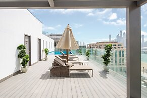 Astounding 1BR Apartment Situated In Palm Jumeirah