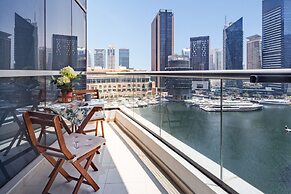 Dazzling & Artistic Studio Apartment In Dubai Marina