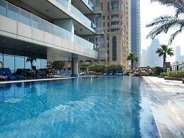 Elegant and Functional 2BR in Marina - Sleeps 5!