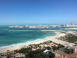 Full Sea View! Gorgeous 2BR in JBR - Sleeps 6!