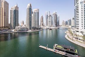 Elegantly Modern 1BR With Lovely Marina Views!