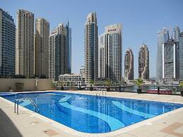 Elegantly Modern 1BR With Lovely Marina Views!