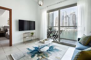 Elegantly Modern 1BR With Lovely Marina Views!