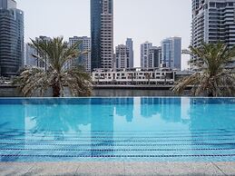 Impressive 1BR w/ Incredible Marina Views!