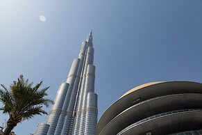 Light + Beautiful 1BR in Amazing Downtown Dubai!