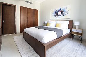 Light + Beautiful 1BR in Amazing Downtown Dubai!