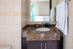 Panoramic 1BR Apartment In Dubai Marina
