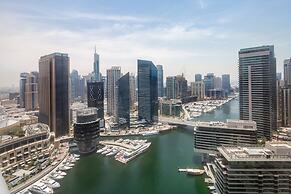 Panoramic 1BR Apartment In Dubai Marina