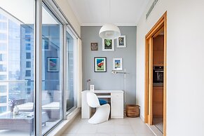 Elegant 2BR With Magnificent Marina Views!
