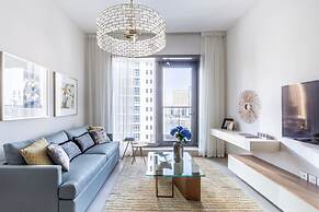 Modern & Classy 1BR Overlooking Marina!