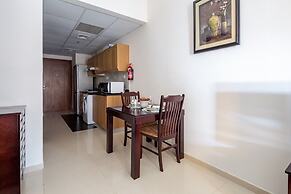 Premier Studio in Sports City w/ Golf Course View!
