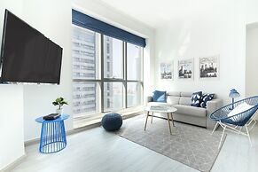 Modern + Light 2BR in Dubai Marina w/ Sea Views!