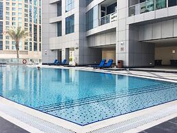 Modern + Light 2BR in Dubai Marina w/ Sea Views!