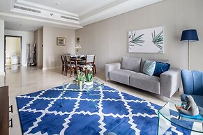 Pristine 2BR Apartment in Downtown Dubai - Sleeps 5!