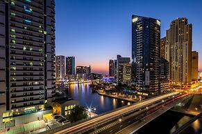 Sophisticated 2BR in Dubai Marina - Your Dream Destination!
