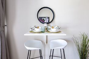 Neat And Gorgeous Studio Apartment In JLT