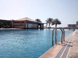Upscale 1BR - Sea Views - Direct Beach Access!