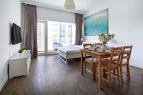 Rustic And Vibrant Studio Apartment In Downtown Dubai