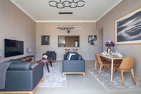 Modern 2BR w/ Tranquil Ambience in Emirates Hills!