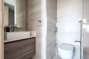 Superior + Luxurious 2BR - Sleeping 7!