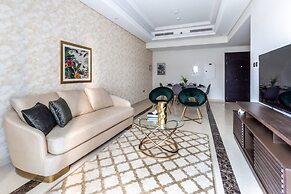 Sleek & Sophisticated 2BR With Study Within Downtown Dubai!