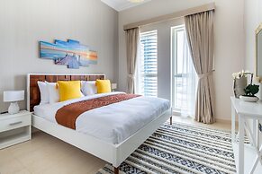 Rich & Vibrant 2BR With Study in Downtown Dubai