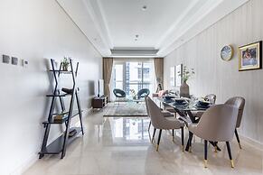 Rich & Vibrant 2BR With Study in Downtown Dubai