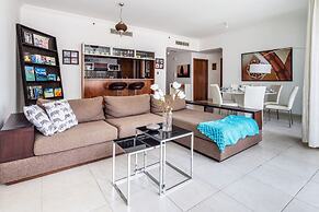 Unique & Stylish 1BR w/ Incomparable Marina Views!