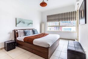 Unique & Stylish 1BR w/ Incomparable Marina Views!